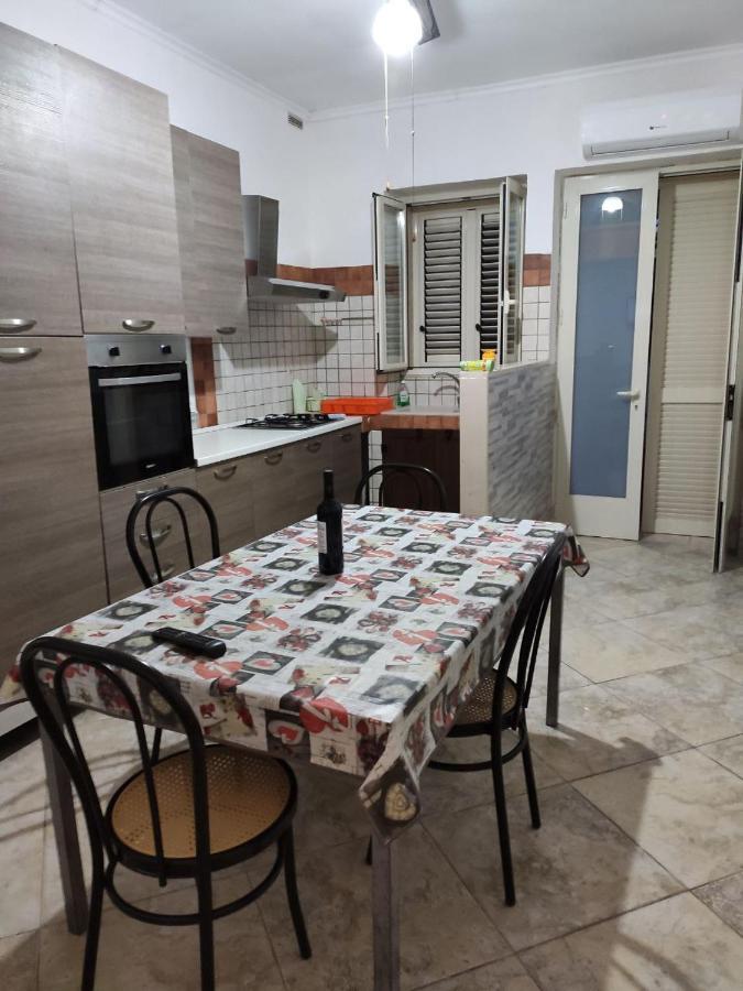 Casa Vacanza Villa Teresa Dix Torre Lapillo Buitenkant foto